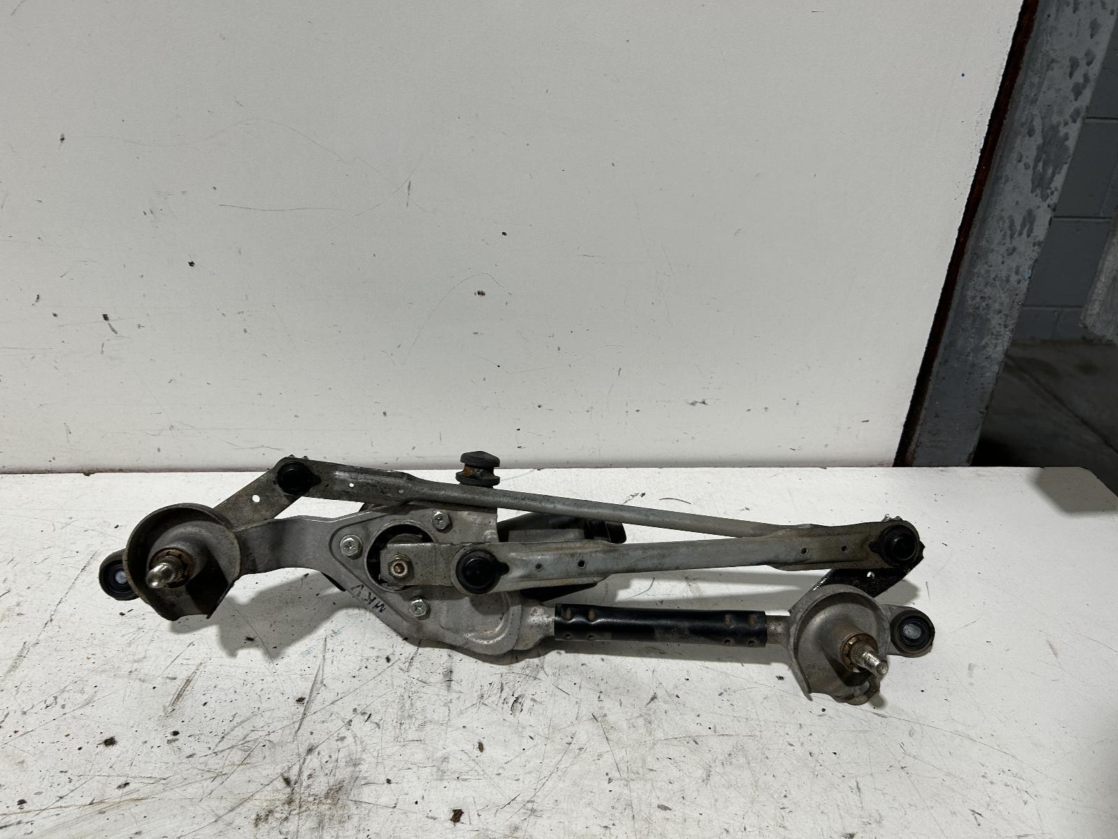 Hyundai Accent Front Wiper Assembly RB 07/2011-12/2019