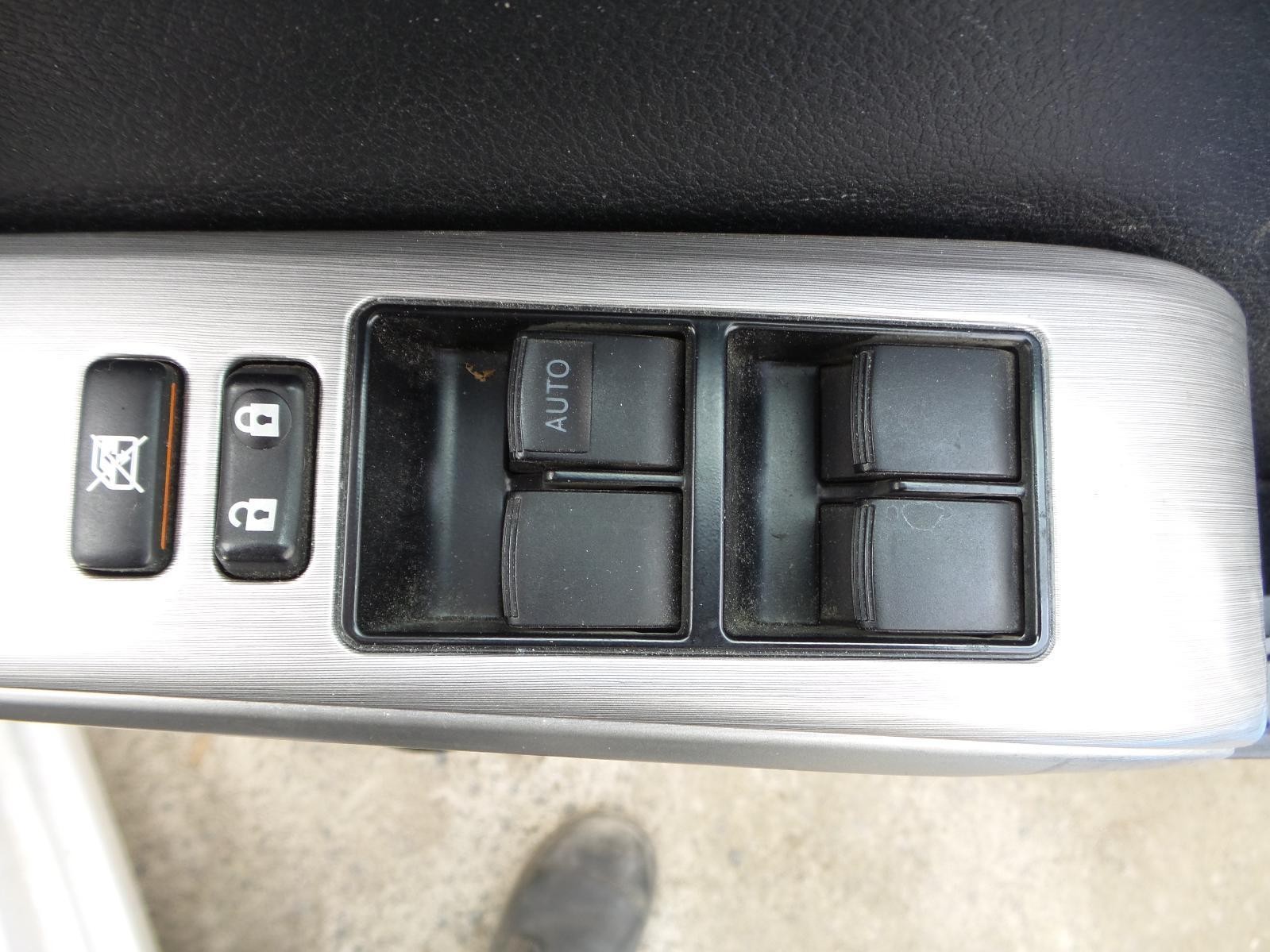 TOYOTA CAMRY, RIGHT FRONT (MASTER WINDOW SWITCH), ASV50/AVV50, 11/11-10/17