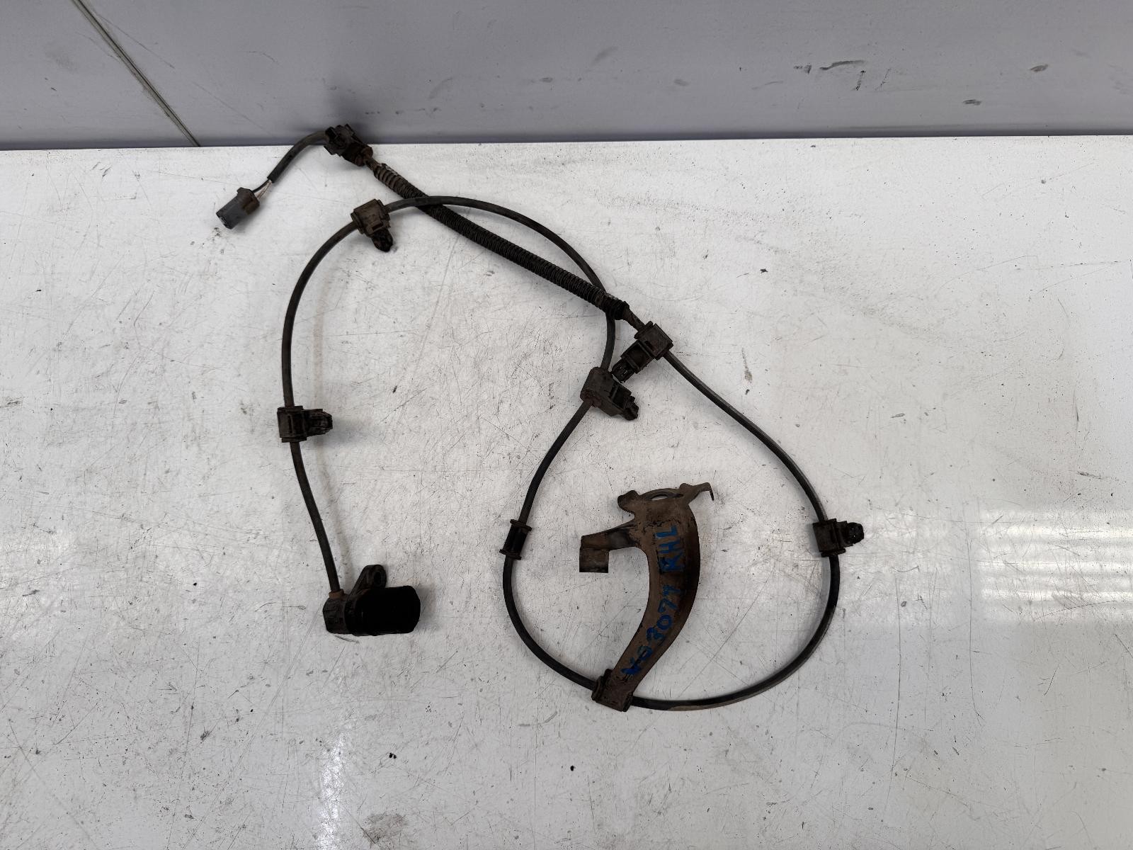 Toyota Landcruiser Left Rear ABS Sensor UZJ100 01/1998-10/2007