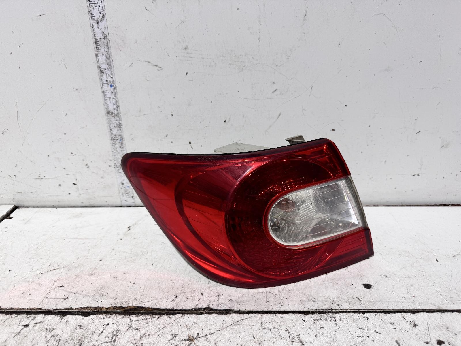 Holden Epica Left Tail Light EP 07/2008-12/2011
