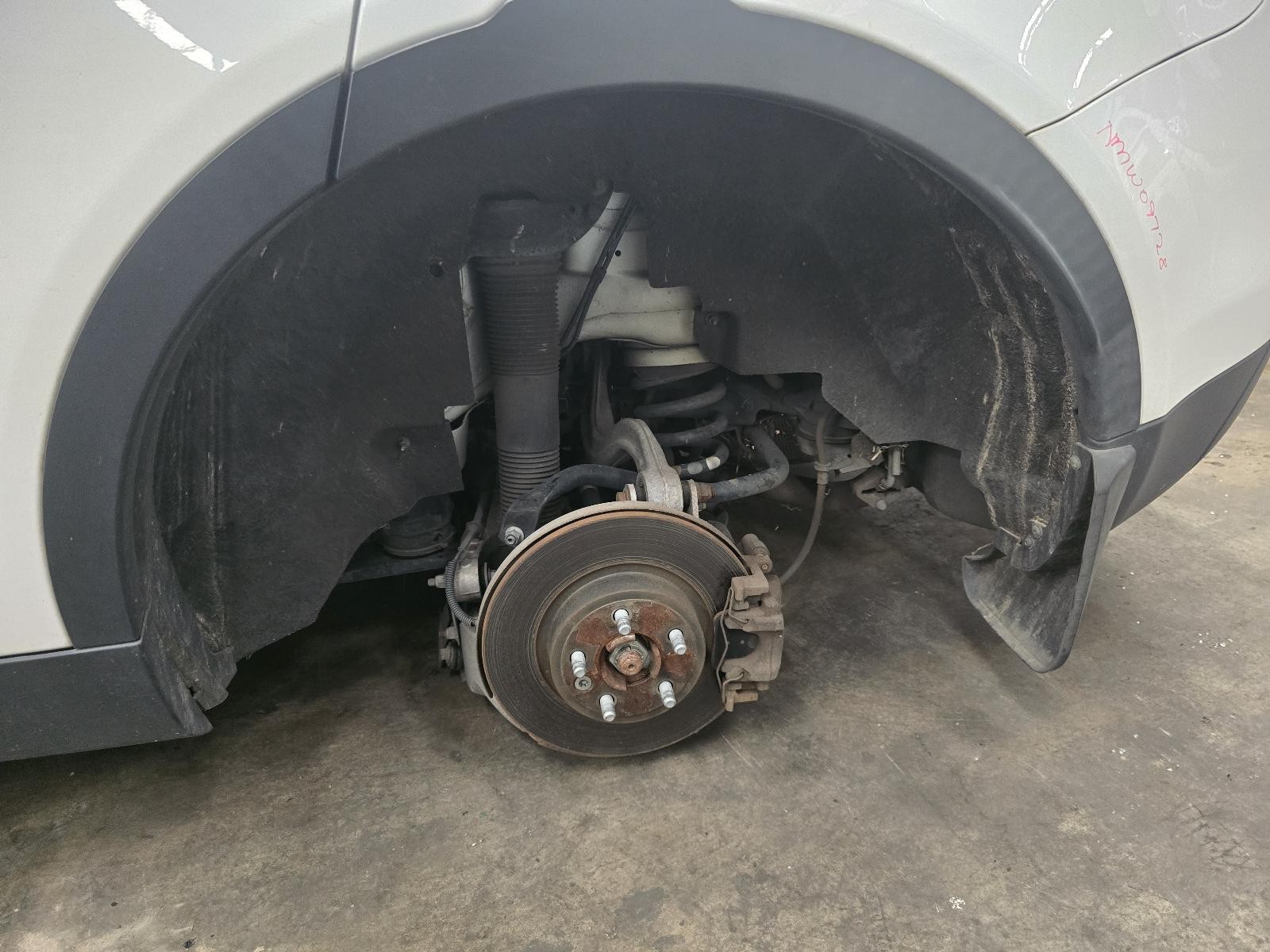 LAND ROVER DISCOVERY SPORT CALIPER LEFT REAR L550 01/2015-06/2019 NMW09728