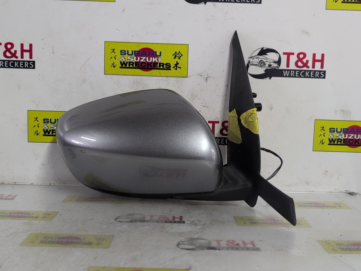 Suzuki Swift 2017-2021 Right Door Mirror Manual Fold Color Coded Non-Indicator