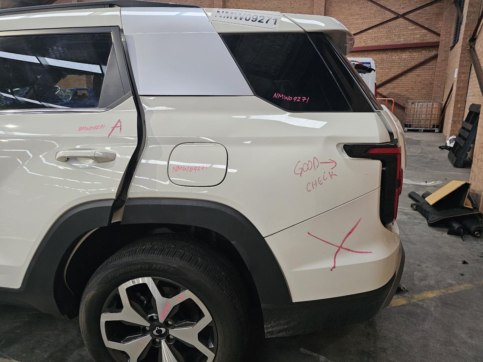 2024 Torres KGM TORRES RIGHT REAR SIDE GLASS J100/U100 06/2024-2026 NMW09271