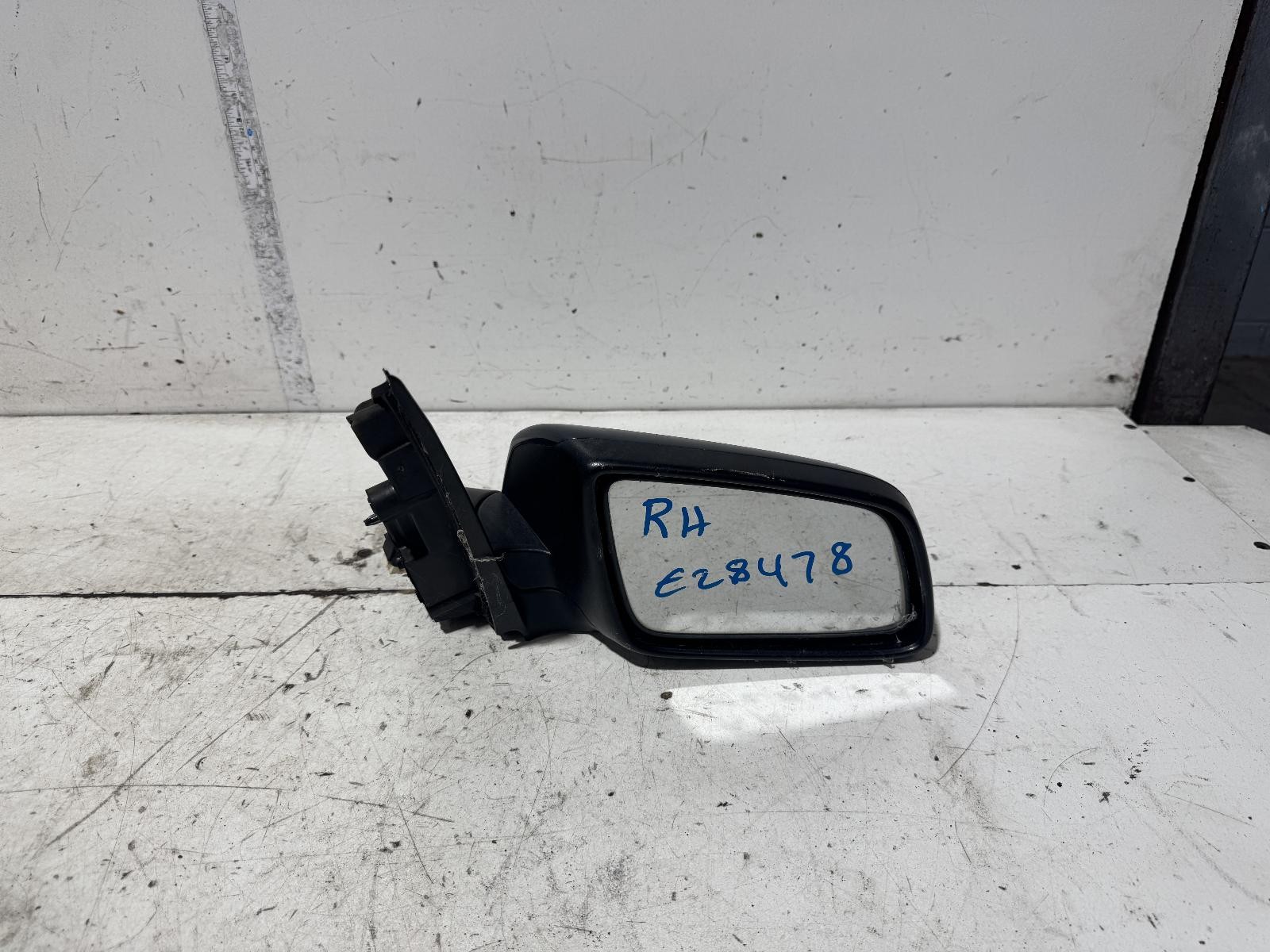 Holden Commodore Right Door Mirror VE 08/2006-05/2013