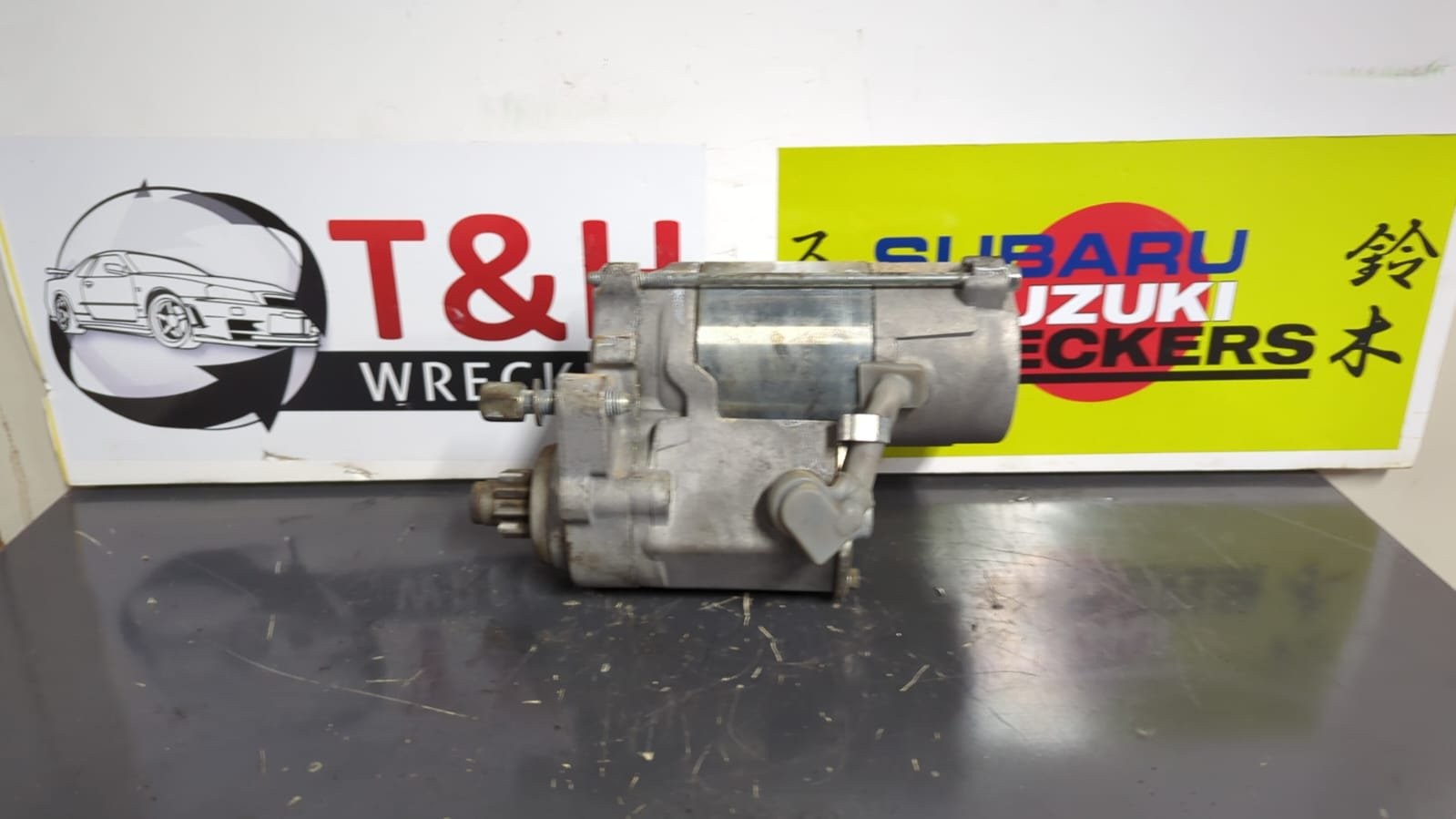 2004 Toyota Land Cruiser J100 - Starter Motor