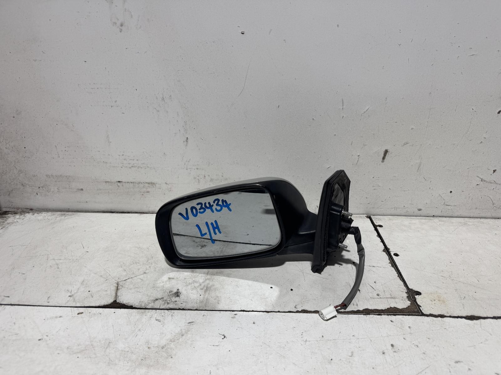 Toyota Corolla Left Door Mirror ZZE122 12/2001-04/2004