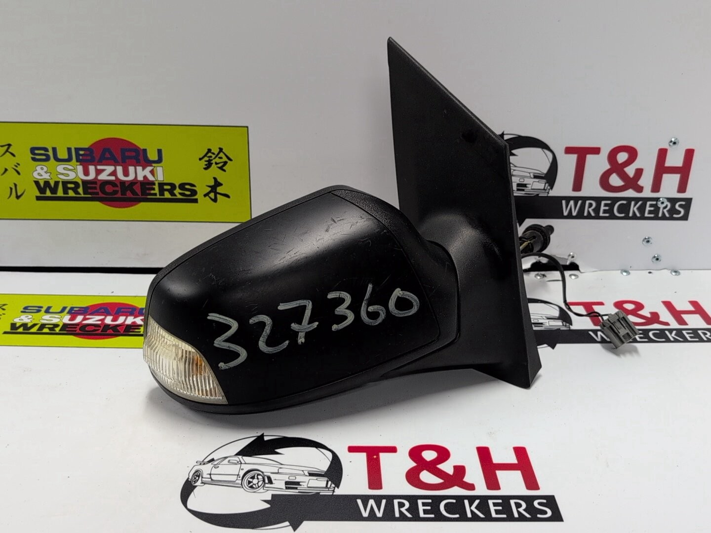 Jun 2005 to May 2007 - Ford Focus LS Manual - Right Door Mirror