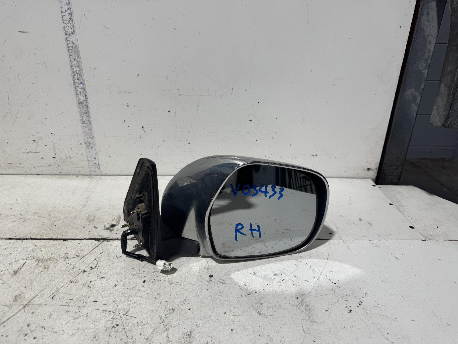 Toyota Prado Right Door Mirror GRJ120 02/2003-10/2009