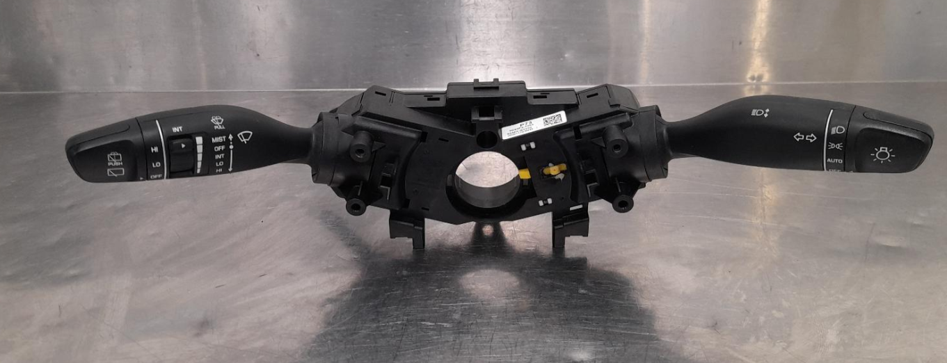 COMBINATION SWITCH ASSY, NON REAR FOGLAMP TYPE, PD, 93405G3550 USED