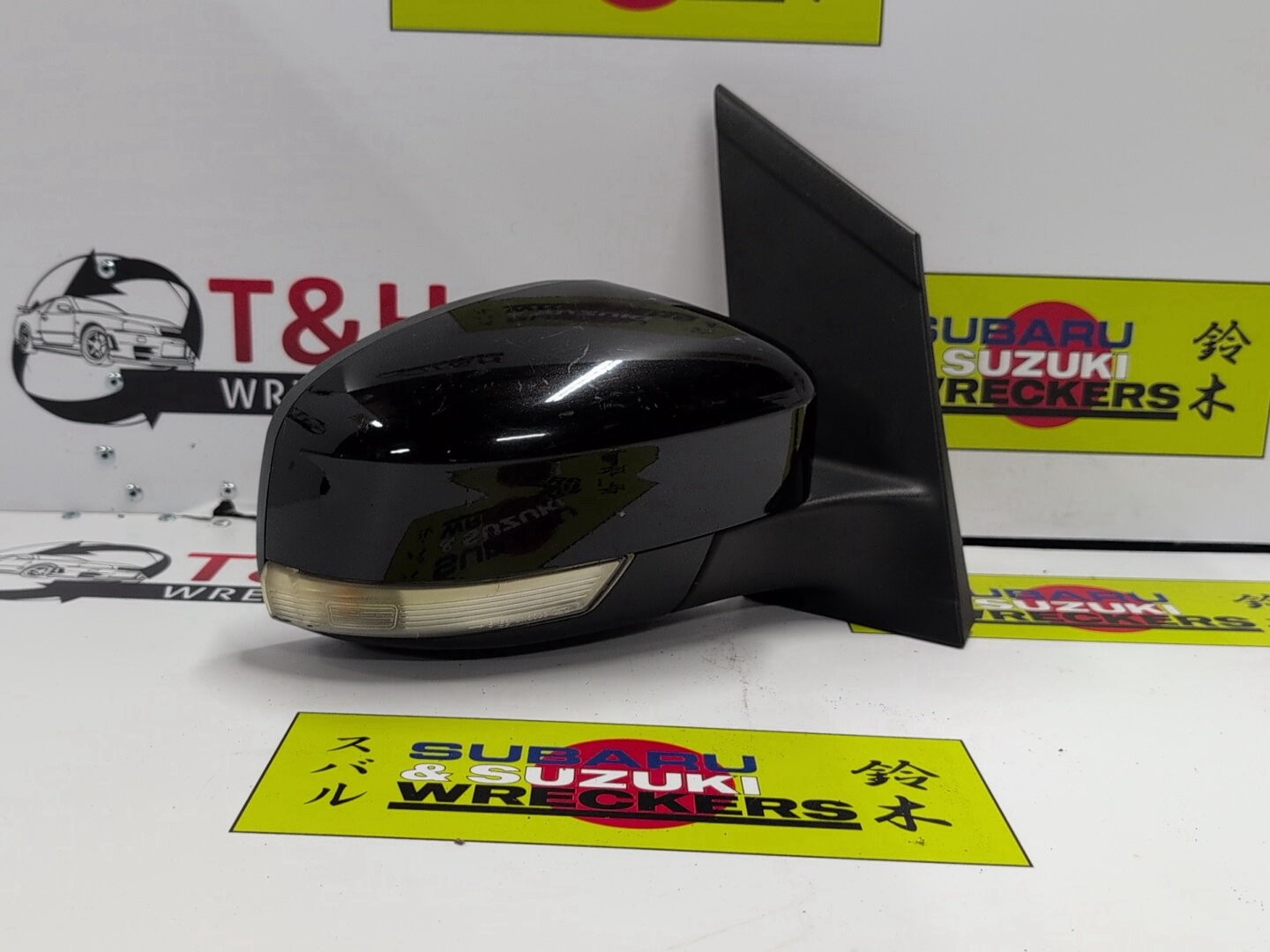 Jun 2008 to Dec 2009 - Ford Focus LV XR5 - Right Door Mirror - Power Adjust