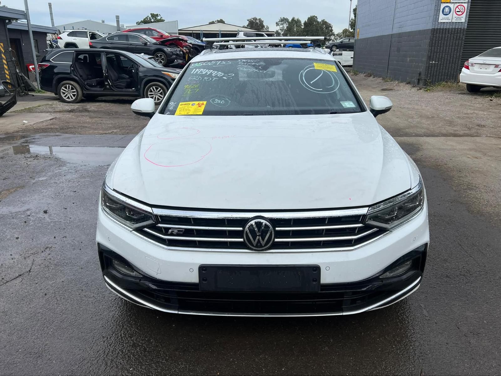 VOLKSWAGEN PASSAT B8/MK7 06/2015-05/2023 RADIATOR SUPPORT 3G0 805 588 AC