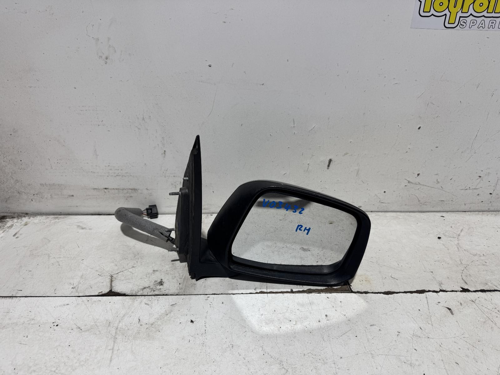 Nissan Navara Right Door Mirror D40 09/2005-08/2015