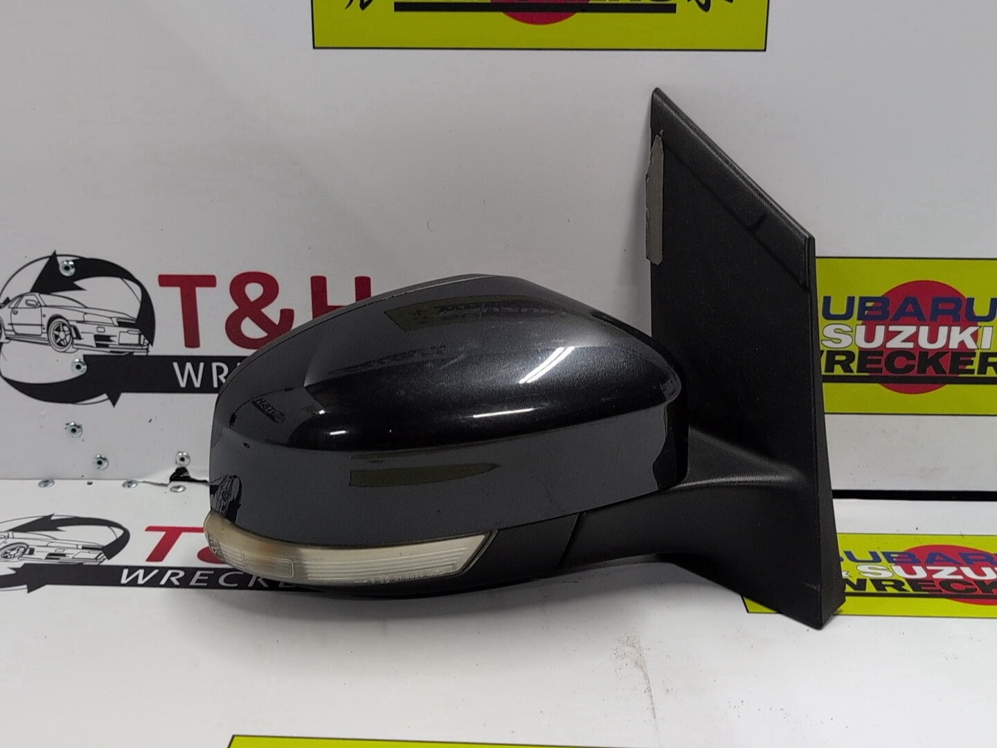 Jun 2008 to Dec 2009 - Ford Focus LV XR5 - Right Door Mirror - Power Adjust