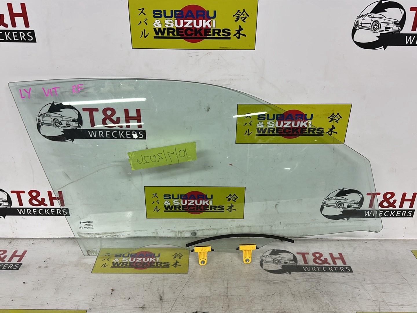 2015-2025 Suzuki Vitara LY FWD Right Front Door Glass
