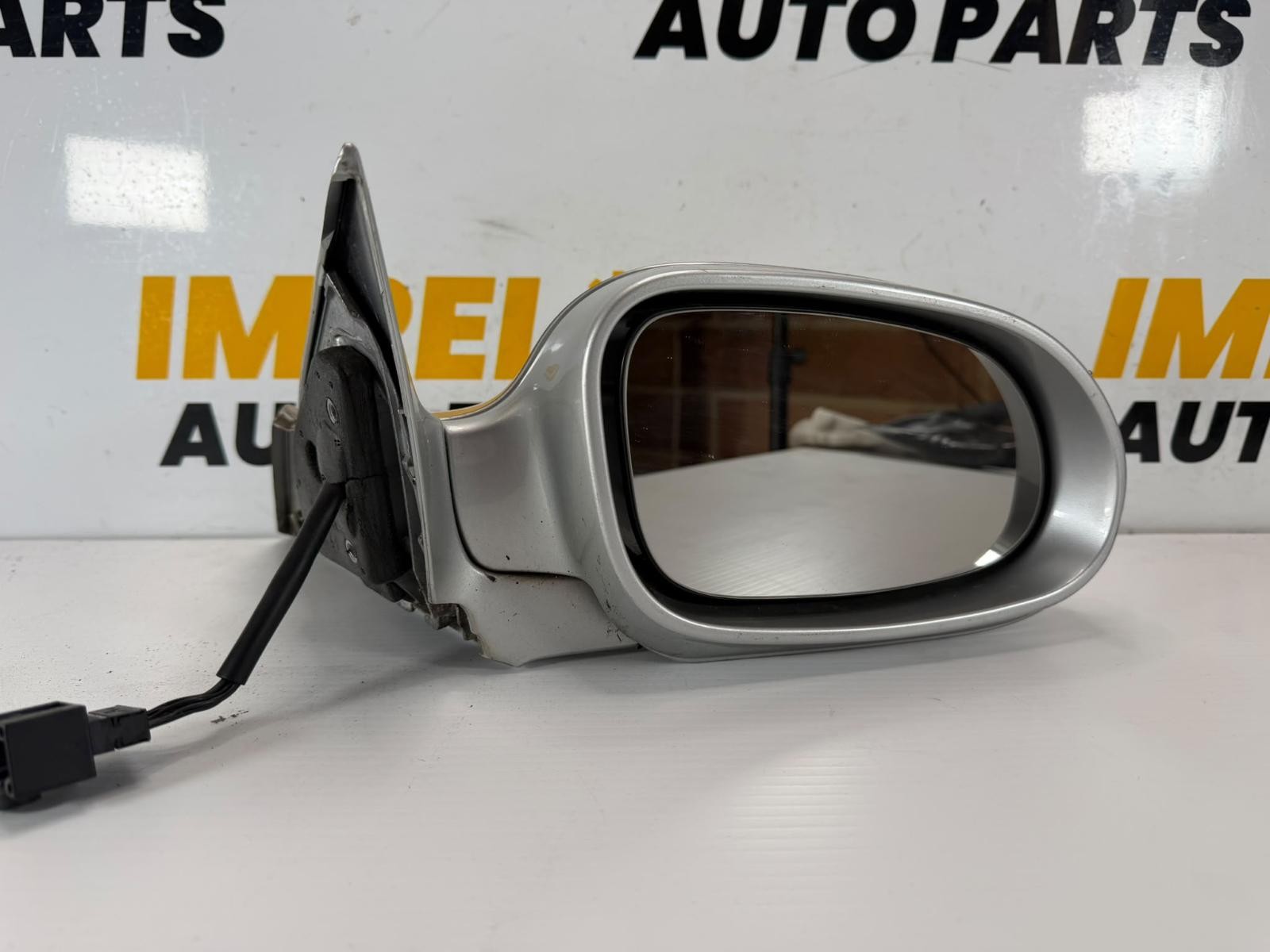 MERCEDES CLK 06/2002-06/2009 RIGHT DOOR MIRROR MANUAL FOLD NON MEMORY C209/A209