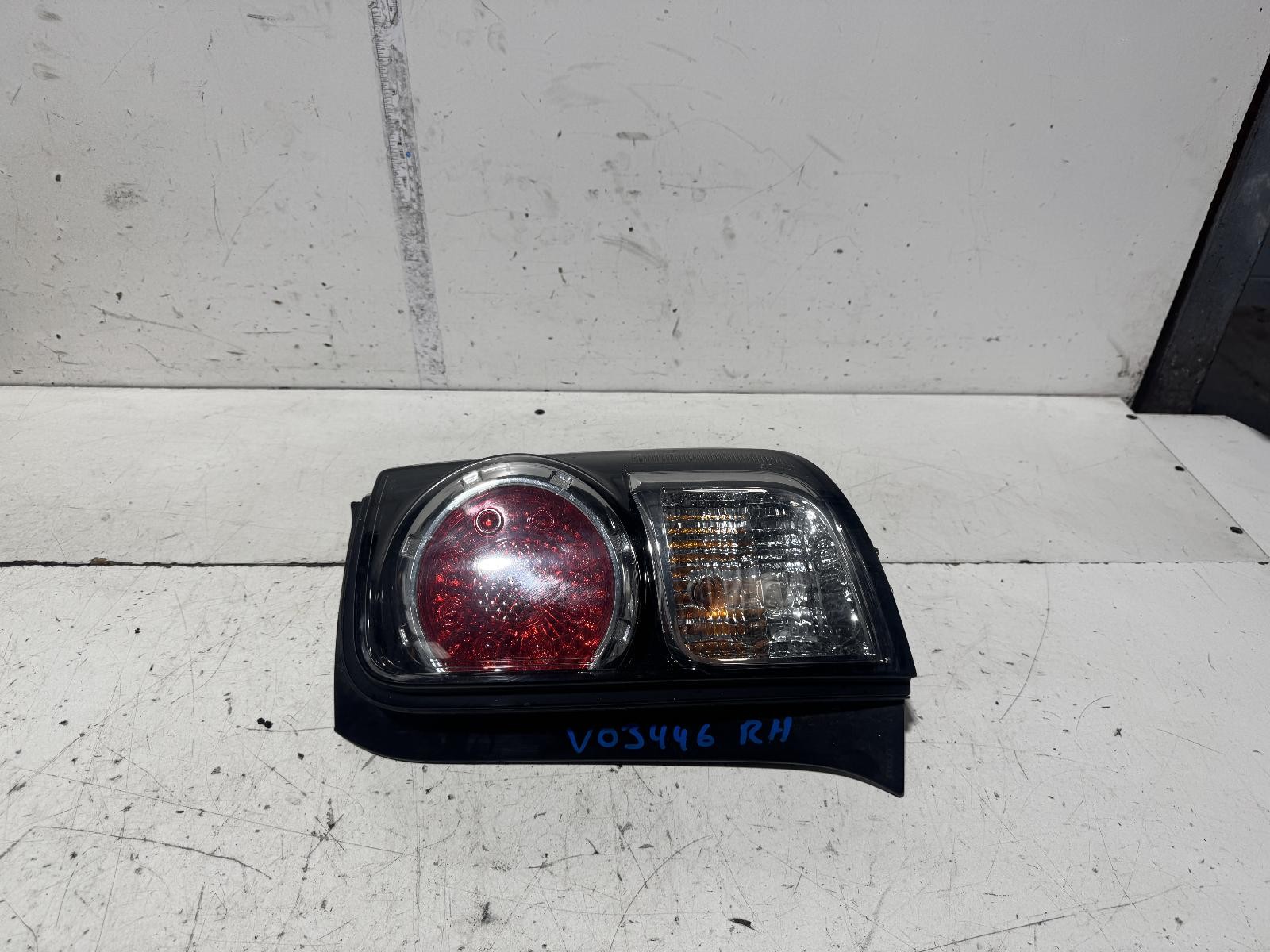 Toyota Rukus Right Tail Light AZE151 01/2007-12/2015