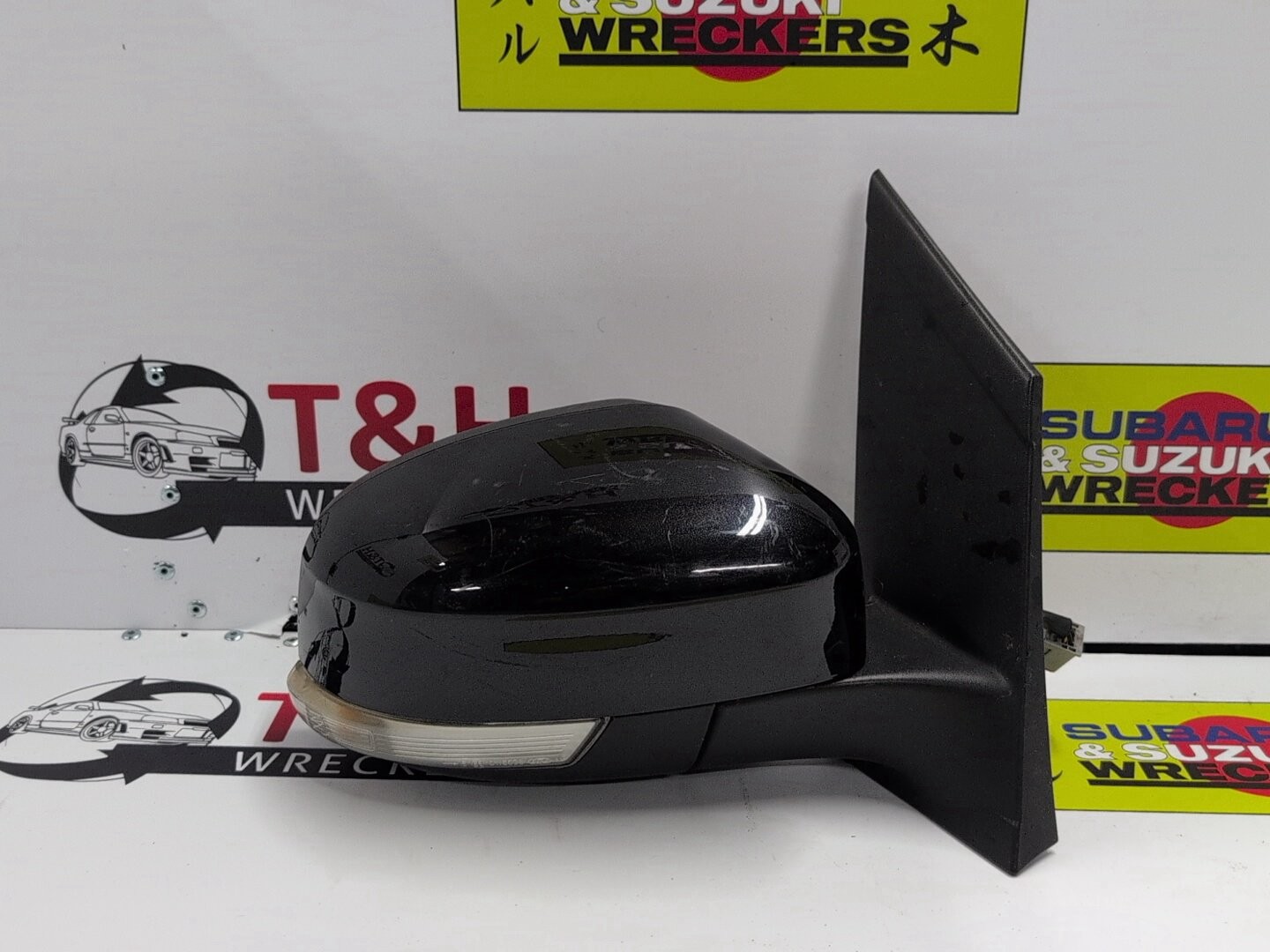 Jun 2008 to Dec 2009 - Ford Focus LV XR5 - Right Door Mirror - Power Adjust