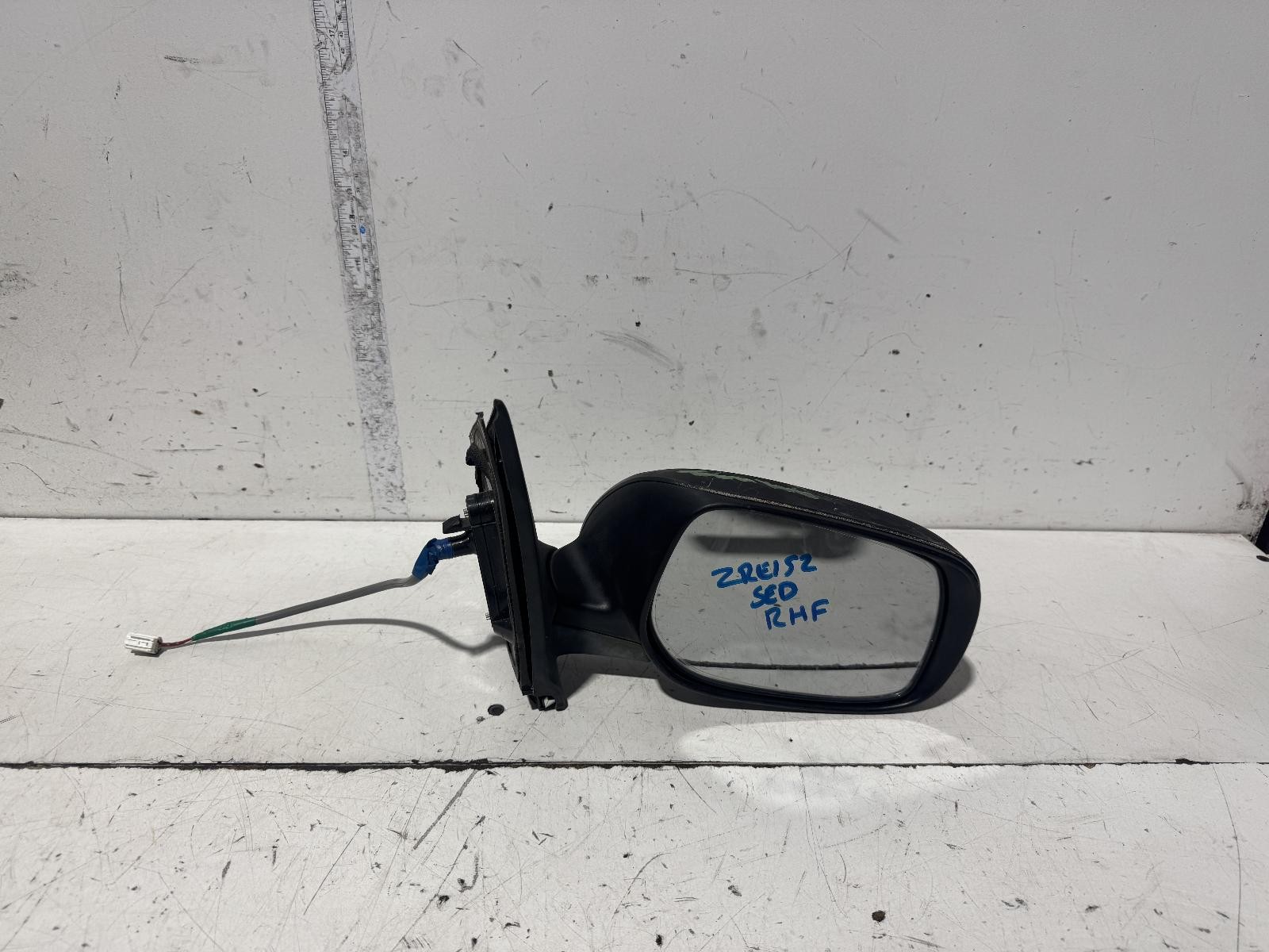 Toyota Corolla Right Door Mirror ZRE152 03/2007-02/2010