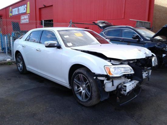 2013 Chrysler 300C — Auto Petrol