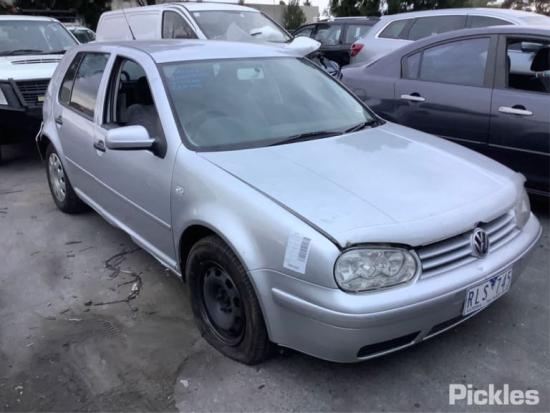 2002 Volkswagen Golf — Volkswagen Golf 2002