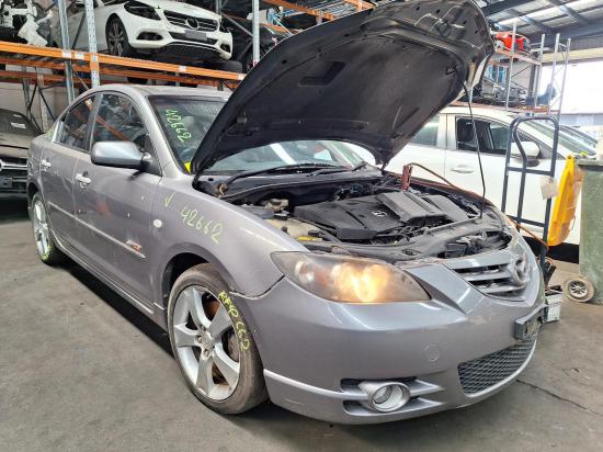 2005 Mazda 3 — Manual Petrol