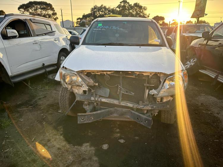 2005 Toyota Hilux — SR Auto Petrol
