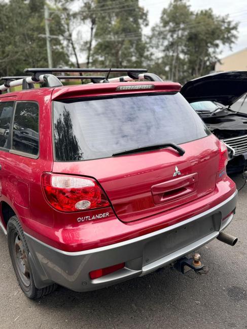 2006 Mitsubishi Outlander — Auto Petrol