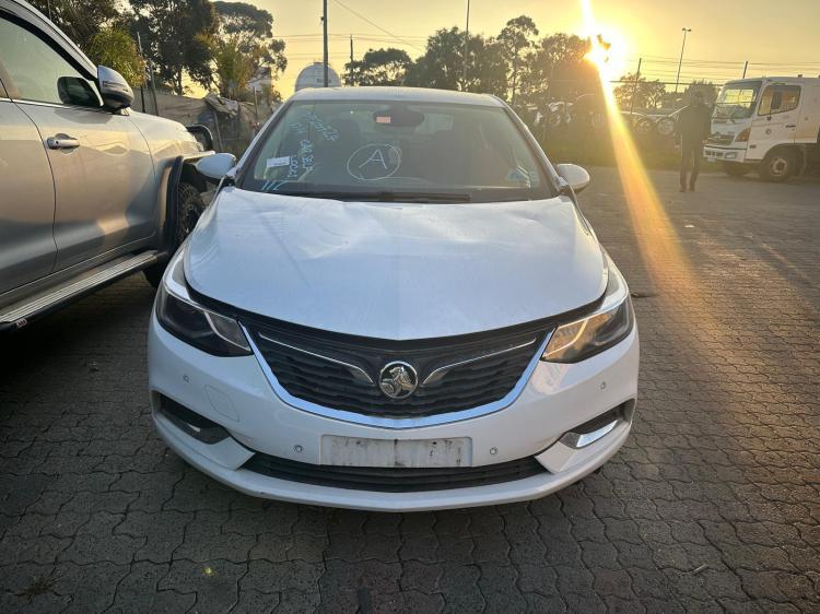 2017 Holden — BL Auto Petrol