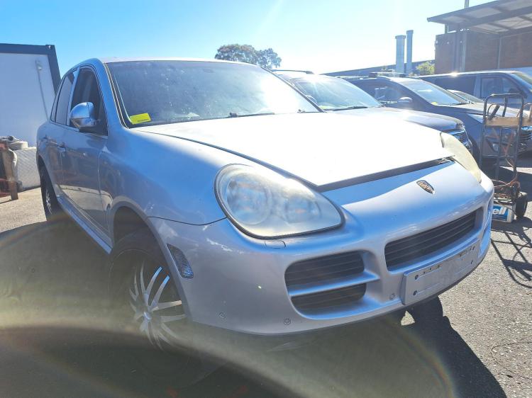 2004 Porsche Cayenne — Porsche Cayenne 2004