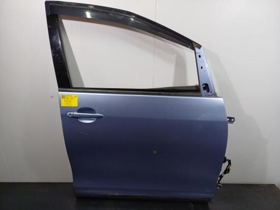 Tarago Toyota Tarago — Right Front Door
