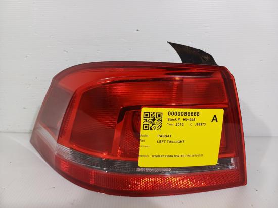2013 Volkswagen Passat — Left Taillight