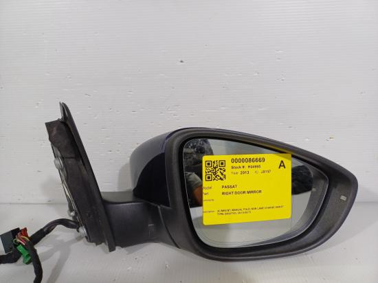 2013 Volkswagen Passat — Right Door Mirror