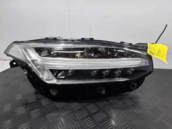 2020 Volvo Xc90 — Rigt Headlamp
