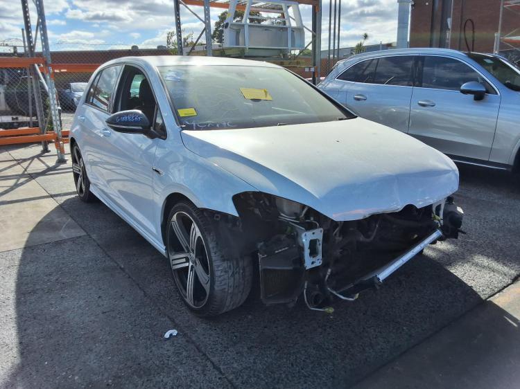 2015 Volkswagen Golf — R Auto Petrol