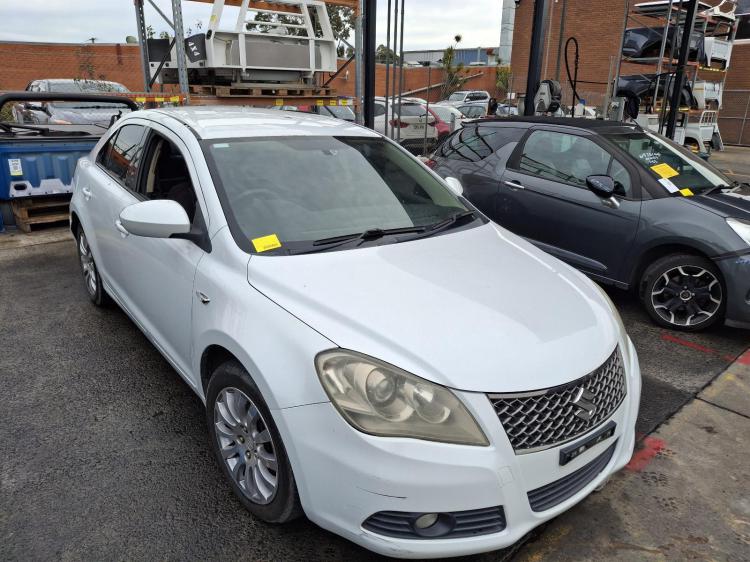 2010 Suzuki Kizashi — FR Manual Petrol