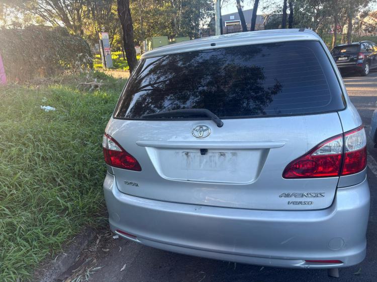 2006 Toyota Avensis — Auto Petrol
