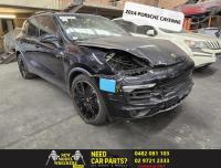 2015 Porsche Cayenne — Right Front Hub Assembly 1579: 92a, 07/10-04/18   - condition: a -  (sku: 759100
