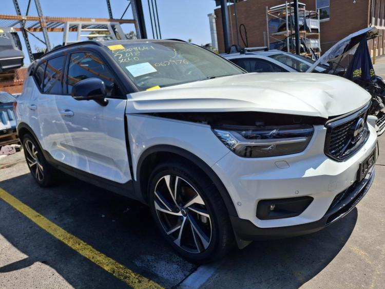 2018 Volvo XC40 — Auto Petrol