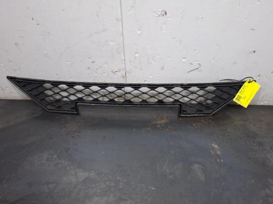 2020 MG 3 — BUMPER GRILLE
