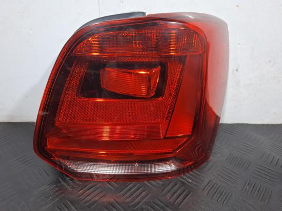 2014 Volkswagen Polo — COMFORTLINE/TRENDLINE RED INSERT TYPE