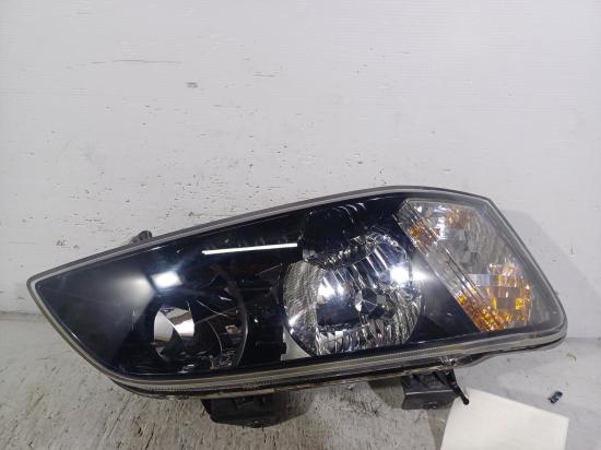 2006 Holden Commodore — Right Headlamp