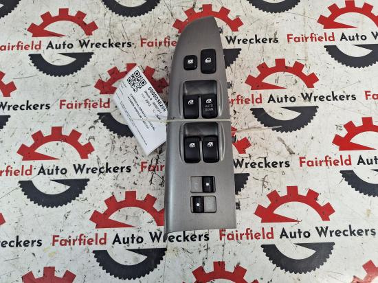 2013 Kia Carnival/grand Carnival — RH FRONT MASTER SWITCH
