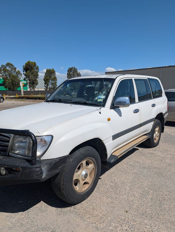 2004 Toyota Landcruiser — HZJ105R-GCMRSQ Manual Diesel