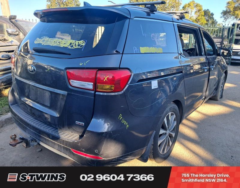 2017 Kia Carnival — YP Auto Petrol