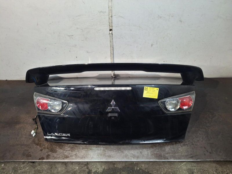 2017 Mitsubishi Lancer — BOOTLID/TAILGATE