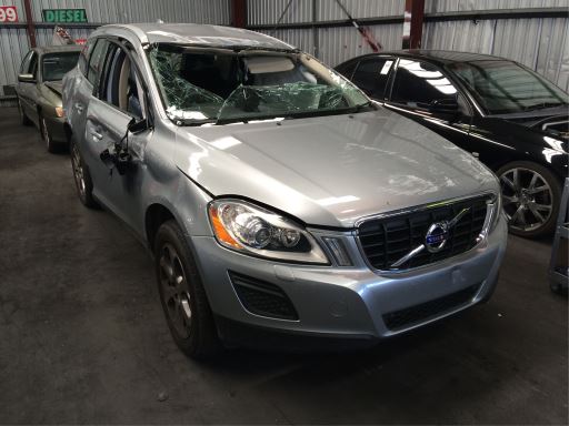 2010 Volvo XC60 — 3.2L B6324S Tiptronic Gas Petrol