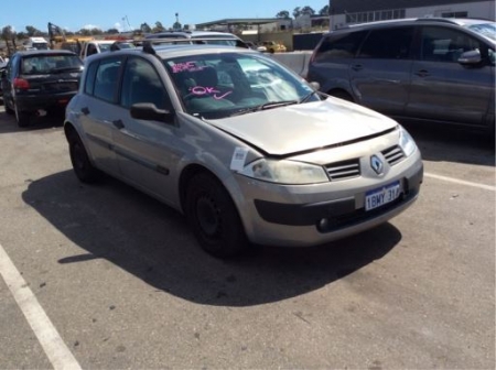 2004 Renault Megane — 1.6L K4M Manual Gas/Petrol